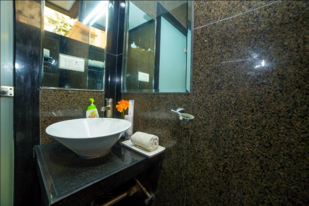 Hill View Begumpet Bed & Breakfast Hyderabad Bagian luar foto