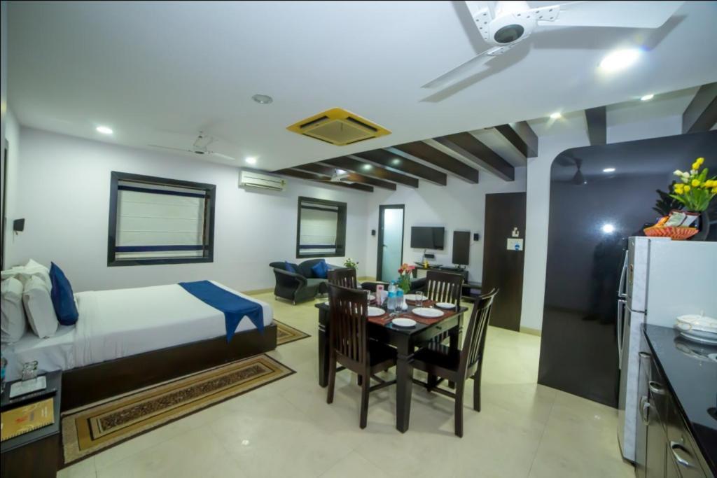 Hill View Begumpet Bed & Breakfast Hyderabad Bagian luar foto
