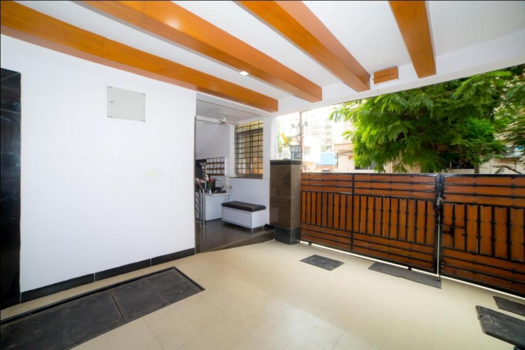Hill View Begumpet Bed & Breakfast Hyderabad Bagian luar foto